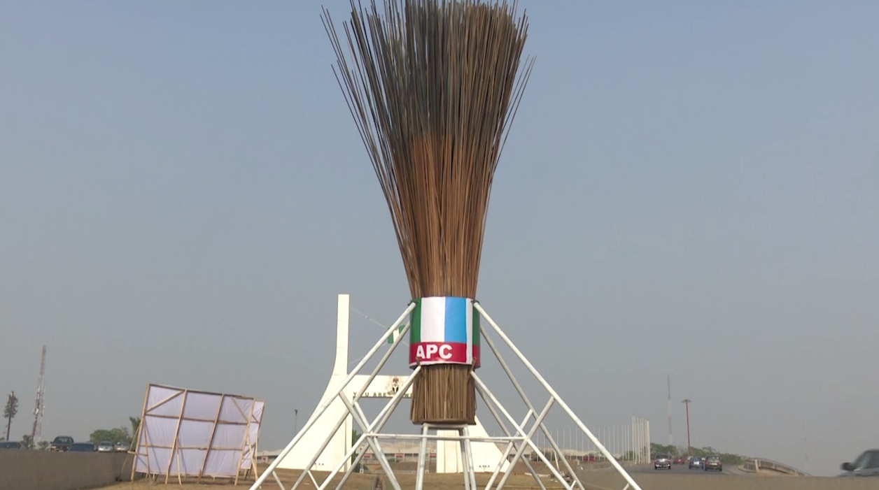 APC Orders 3m Bunches Of Brooms For New Members In Cross River