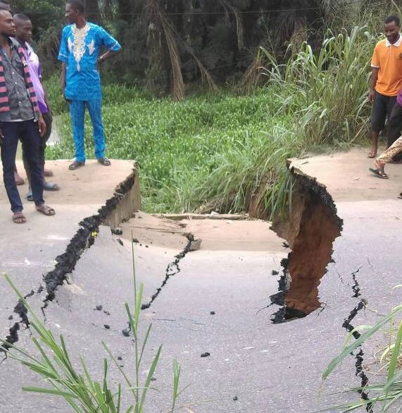 Buhari Orders Immediate Repair Of Damaged Bridge On East-West Road