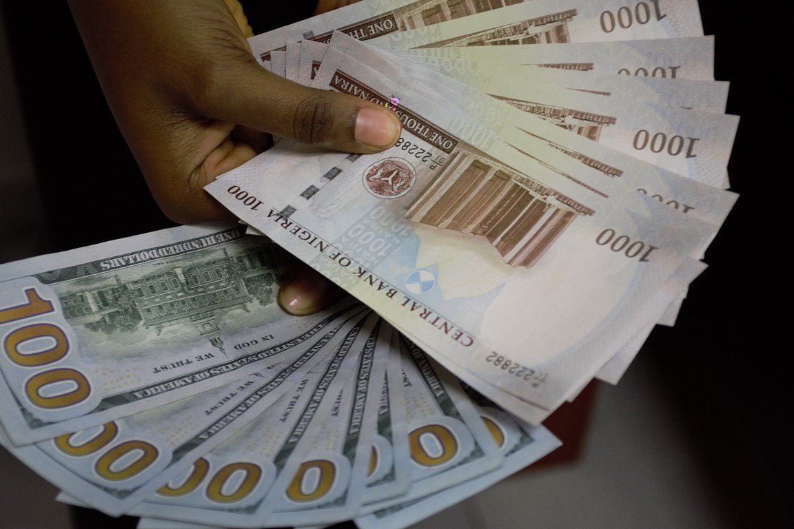 Naira exchange goes At 580 per dollar