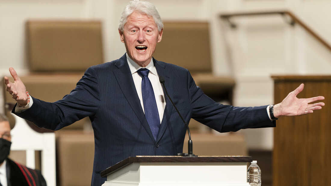 Bill Clinton, Ex US president, hospitalised for infection