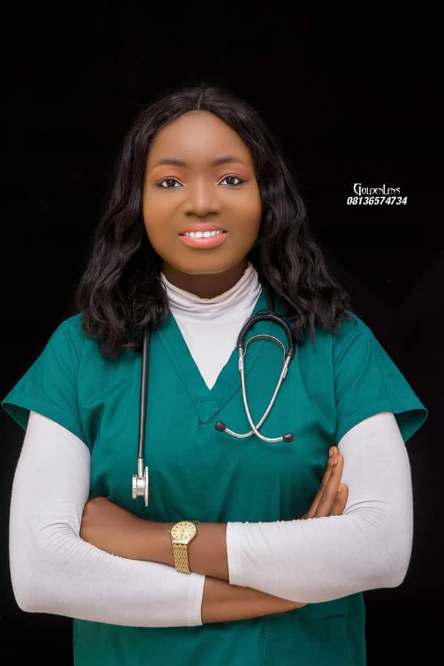 Chinenye Gloria Enukorah Is UNIZIK Nursin Best Graduating Student With 4.74 CGPA