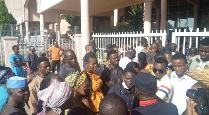 Unvaccinated Civil Servants Barred From Federal Secretariat, Abuja (Photo)