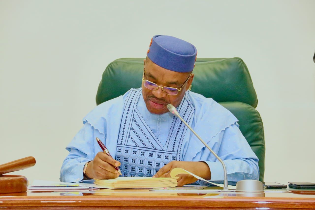 Gov Emmanuel signs N586.9 billion 2022 budget into law