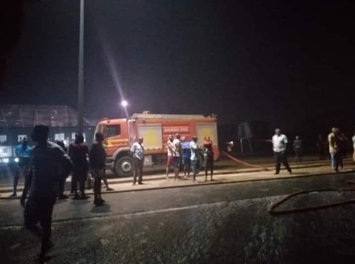 Anambra: Fire Incident At CHRIS-TEE And SILVER Fueling Station Onitsha