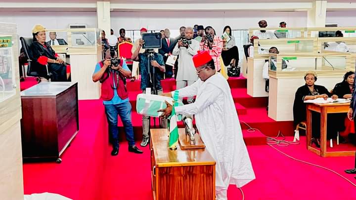 Umahi Presents 2022 Appropriation Bill Of ₦145.4bn To Ebonyi House Of Assembly