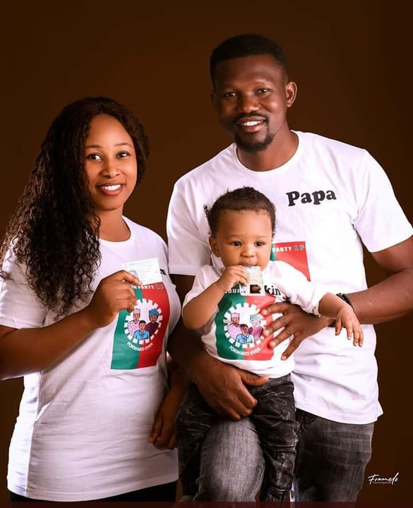 Family Rocks Labour Party Branded Polo, Shows Off PVC - Photo