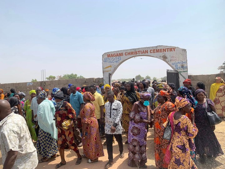 The Mass Burial Of Madonna Students Burnt To Death In Road Accident