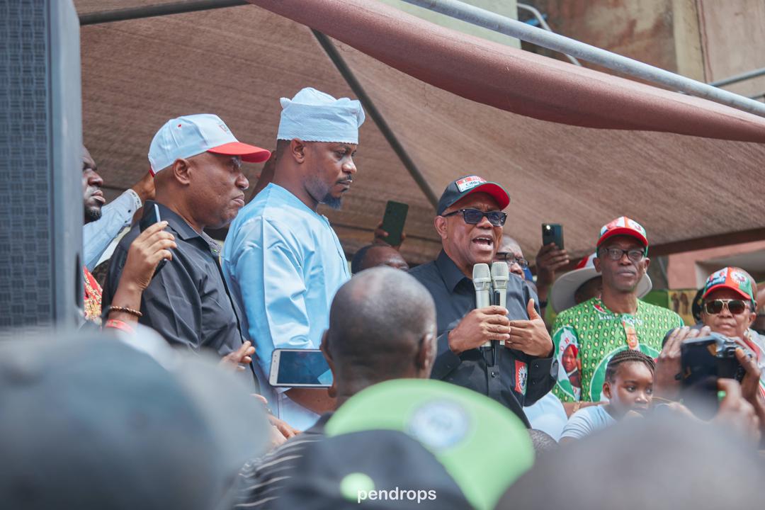 How Peter Obi was mobbed at Alaba international market in Lagos