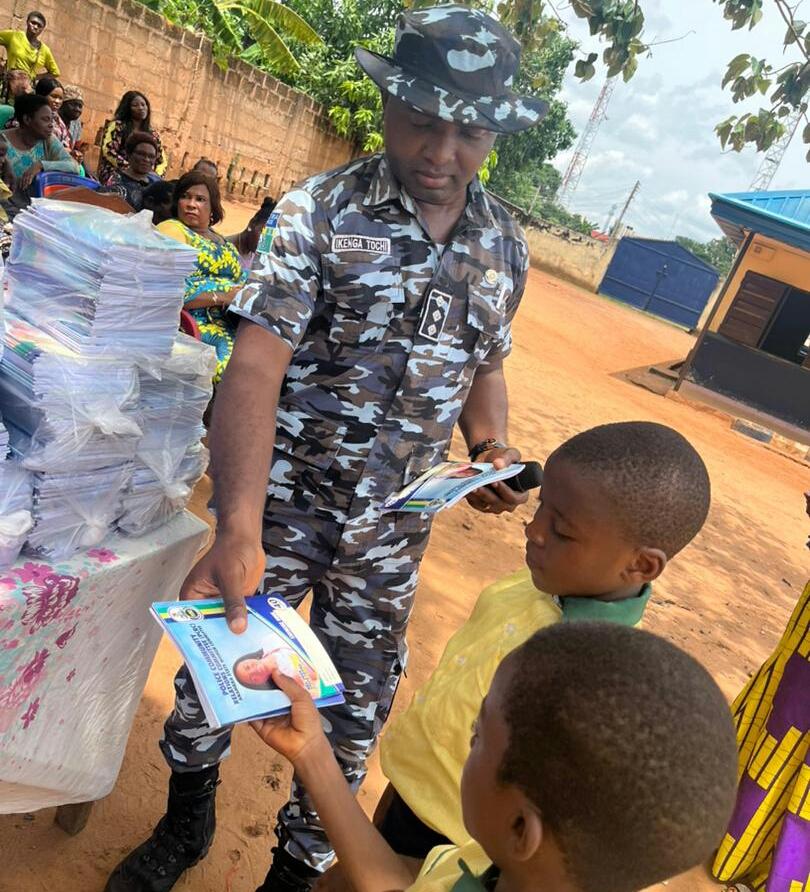 May 27 : Police Distribute Educational Materials, Gifts To Anambra Police Children School