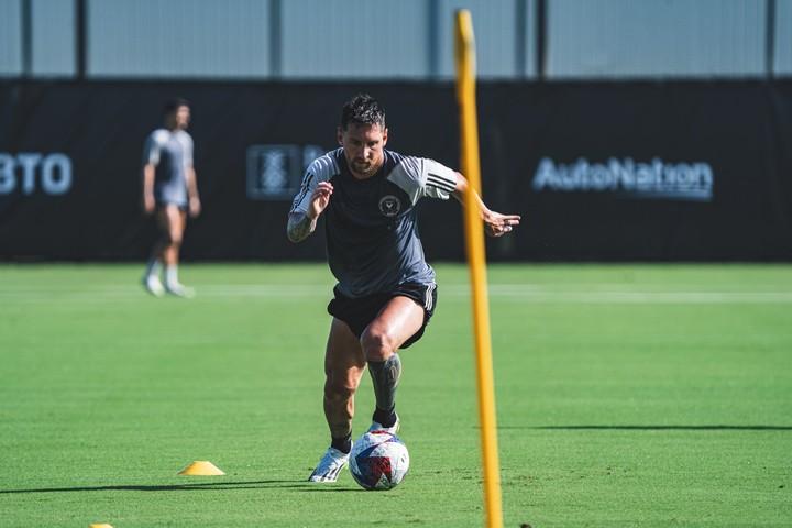 Photos As Messi Trains For The 1st Time With His Inter Miami Teammates