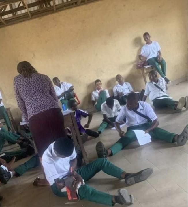 Nigerians react as students sat on the floor