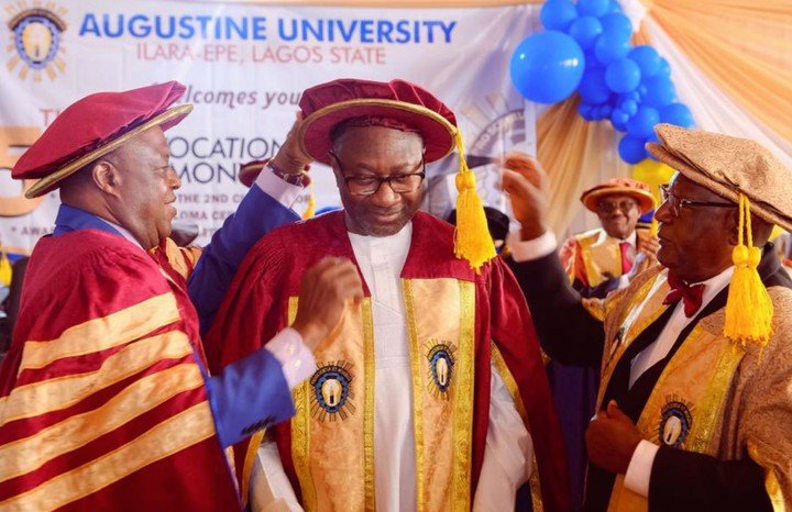 Otedola Gifts N1m Each To All 750 Students Of Augustine University