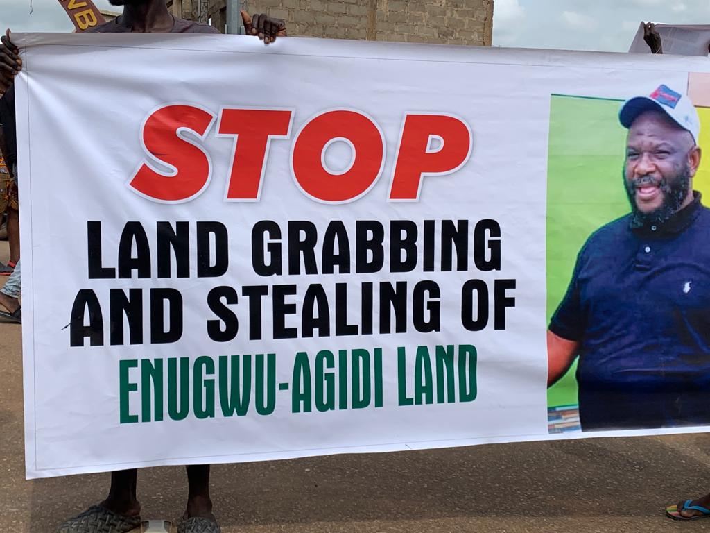 Enugwu Agidi Community Takes Land Grabbing Protest To Police Headquarters