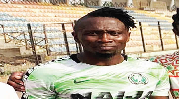 Moment Soldiers Shave Ex Super Eagle, Uche Nwofor's Dreadlocks In Anambra