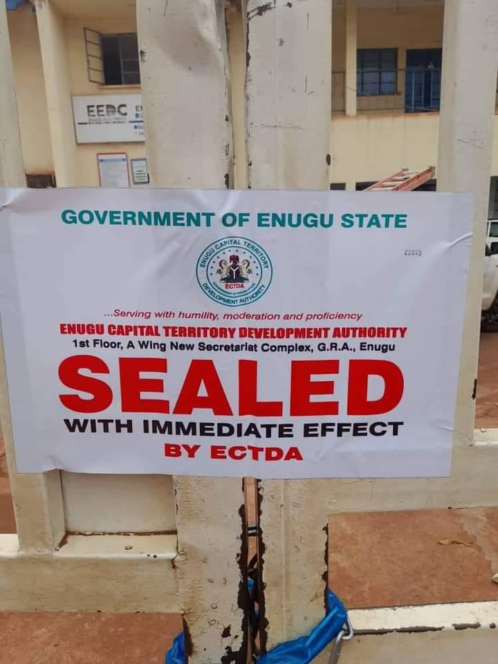 Moment Enugu State Govt Seals EEDC Over Disconnection Notice