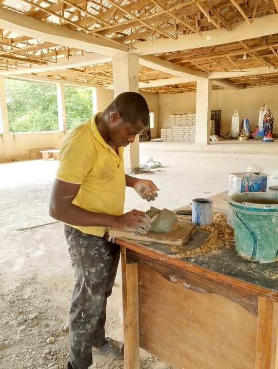 Anambra Catholic Priest Artist, Vitus Nnadi