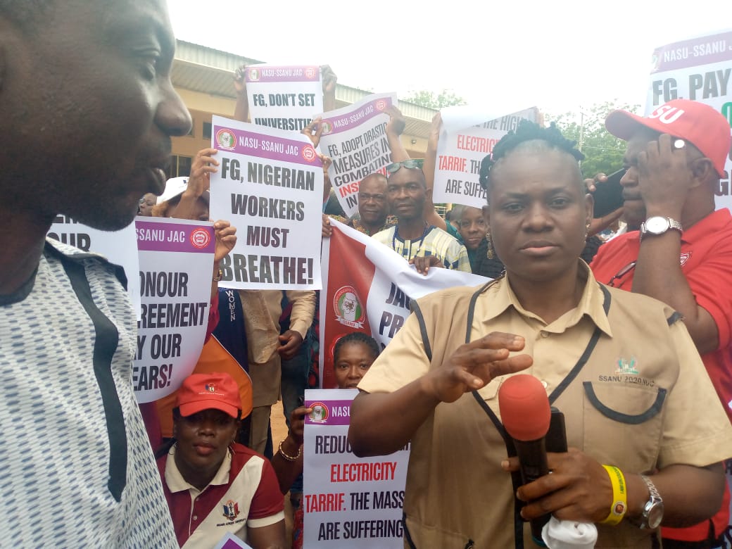 SSANU, NASU UNIZIK Chapter Protest Backlog Of Earned Allowances, Withheld Salaries, Ask FG To Revisit 2009 Agreement