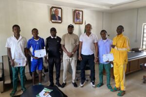 Hon Ogbonna with Mazi Okoronkwo, Mr Ozor and the boxers